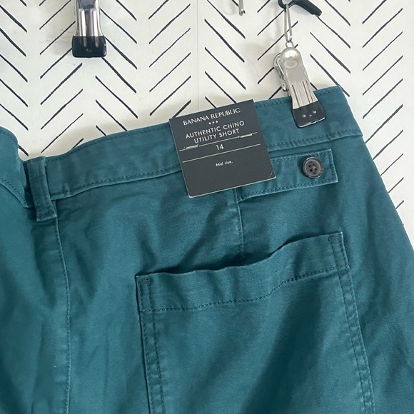 Banana Republic Teal Chino Utility Shorts - Picture 3 of 11